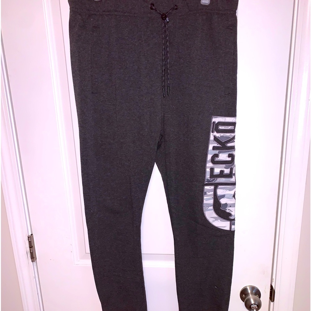 Gently worn echo unltd men’s joggers